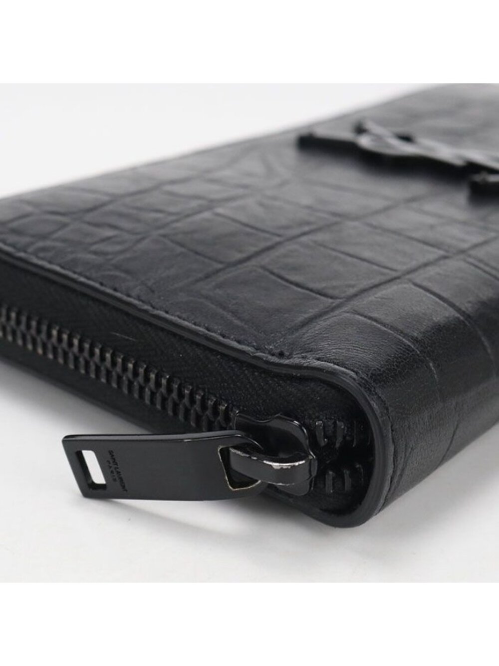 Saint Laurent Full Zip Wallet Zip Around Calfskin - Picture 5 of 9